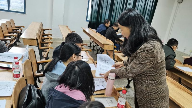 郑州叉车培训周末班，如何选择性价比高的课程？**